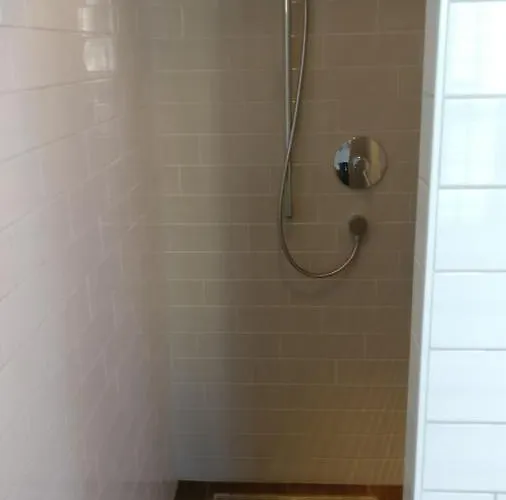 לינה וארוחת בוקר Hart 3*